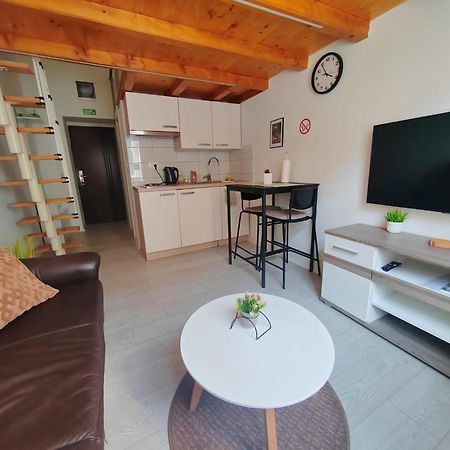 Apartment Hit Zagreb Bagian luar foto